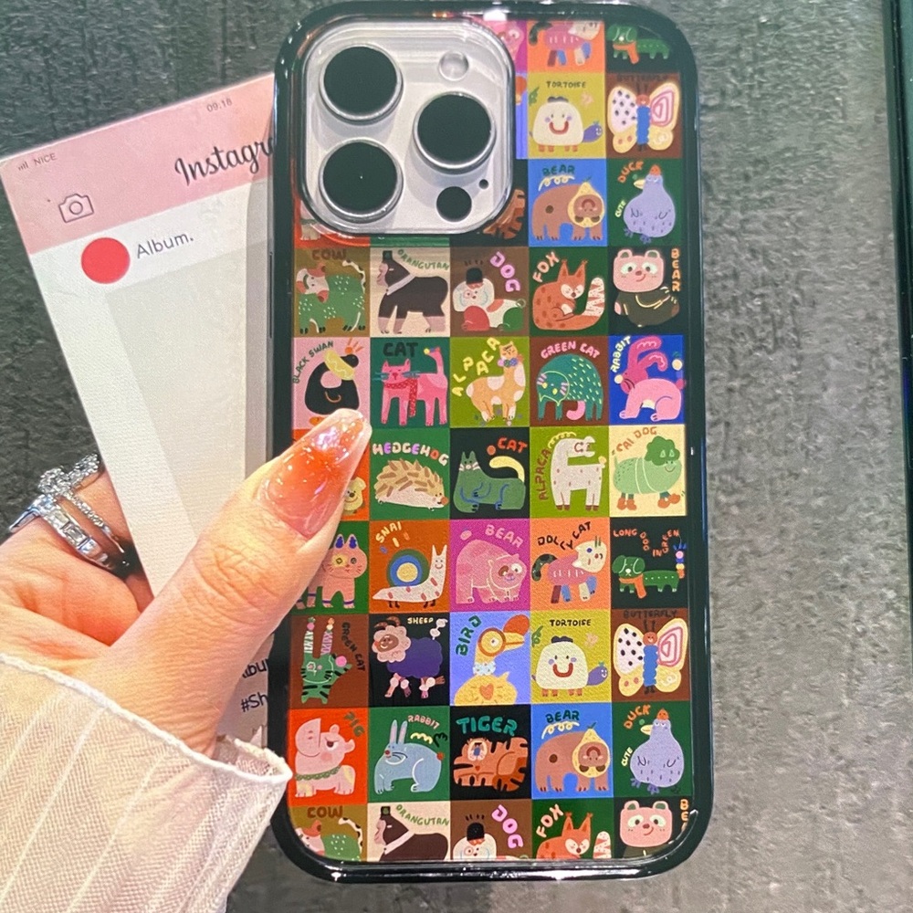 Protective Colorful Animal Pattern Phone Case - Green